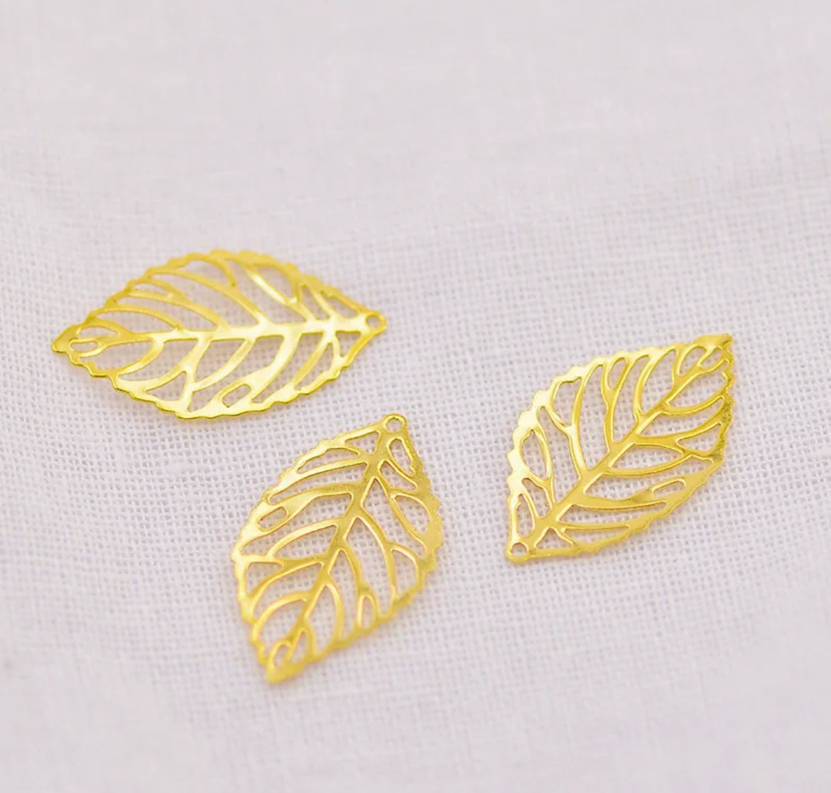 201 Stainless Steel Golden Leaf Pendant